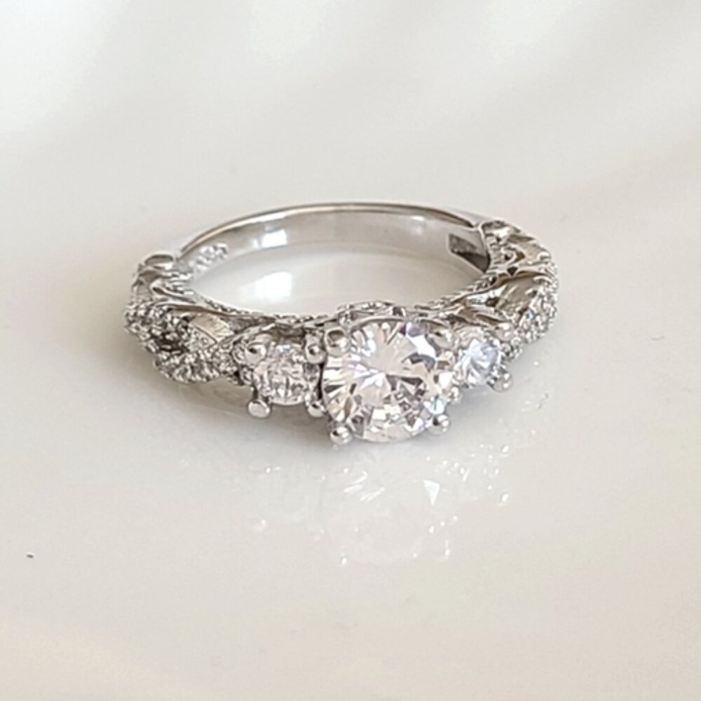 Ladies Vintage Style Sterling Silver 3 Stone Prong CZ Crystal Luxury Ring 6.25